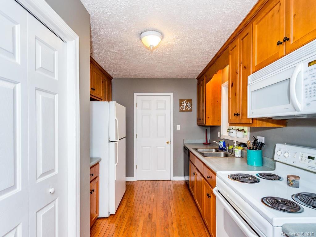 202 Morgan Cove Road Candler, NC 28715 - Photo 11 of 22 Gallery Image 11