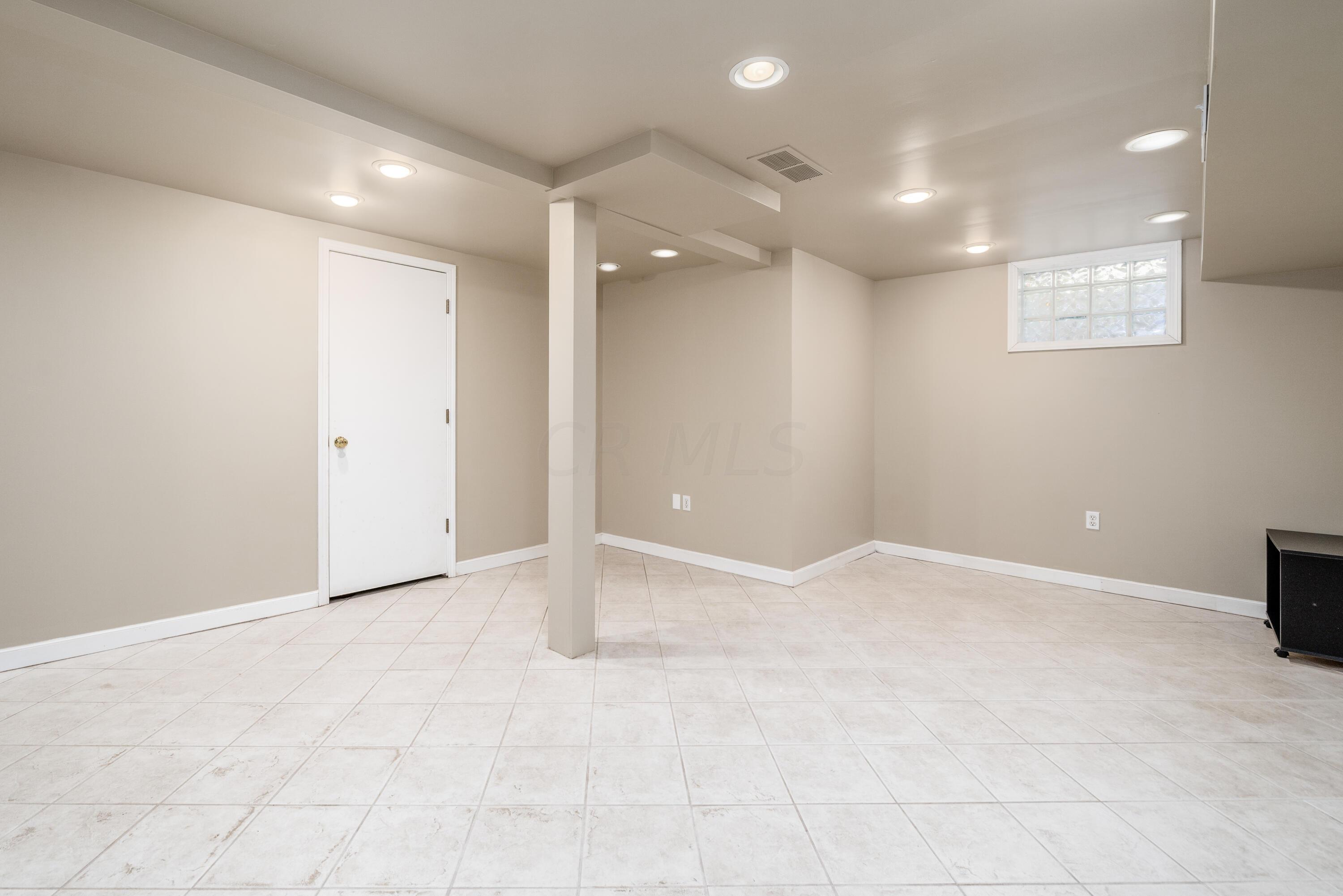 1652 Cardiff Road Columbus, OH 43221 - Photo 23 of 28 Rec Room