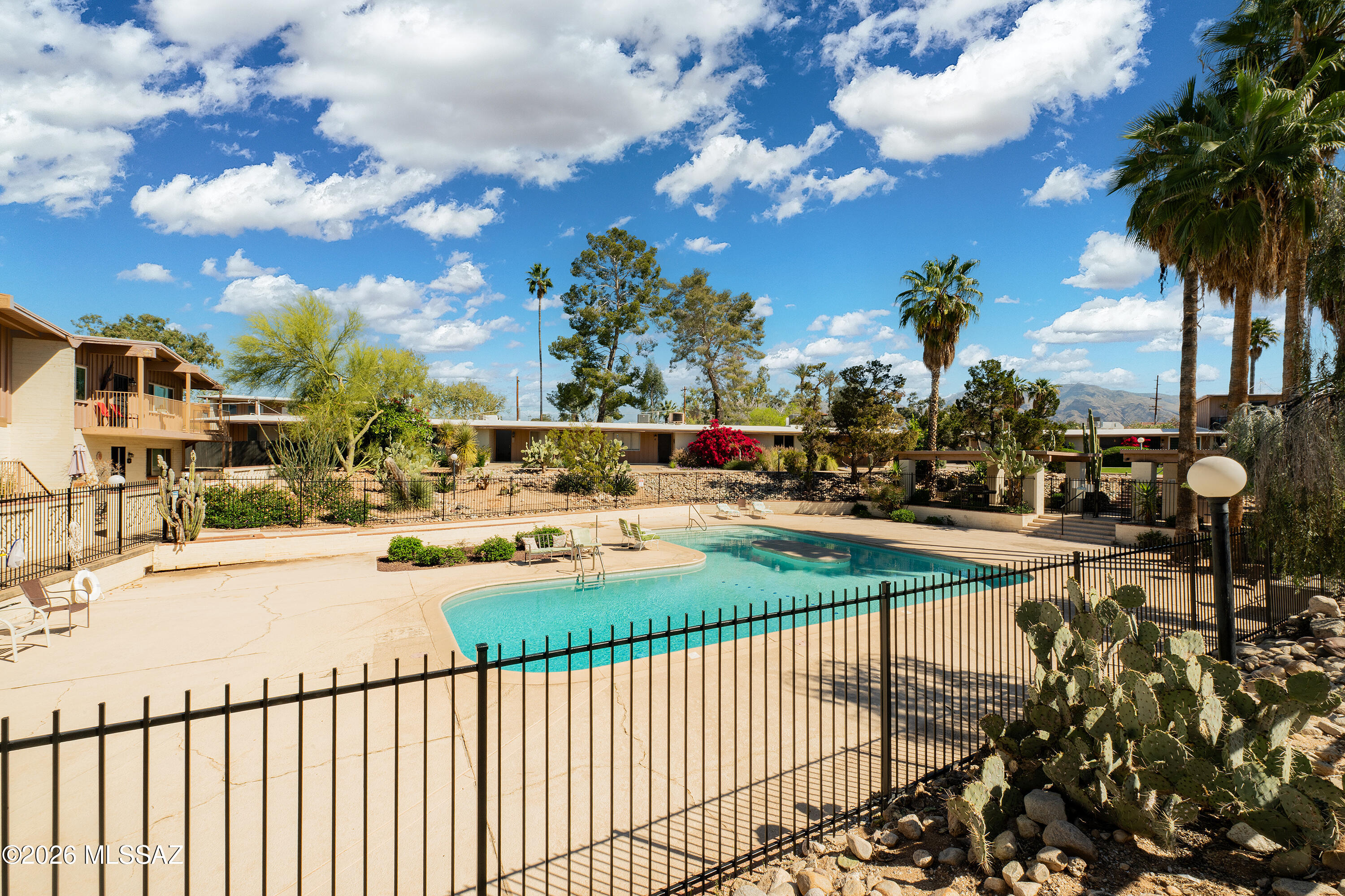 5901 North Oracle Road, Unit 28 Tucson, AZ 85704 - Photo 10 of 30 5901 Oracle 28 (9)