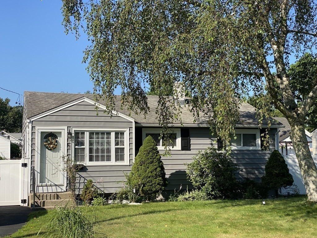 58 Steuben Street Springfield, MA 01151 - Photo 3 of 42 Gallery Image 3