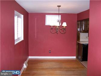 925 Grant Road Folcroft, PA 19032 - Photo 6 of 12 Dining Room