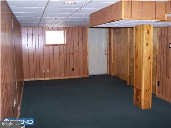 925 Grant Road Folcroft, PA 19032 - Photo 10 of 12 Basement - Finished