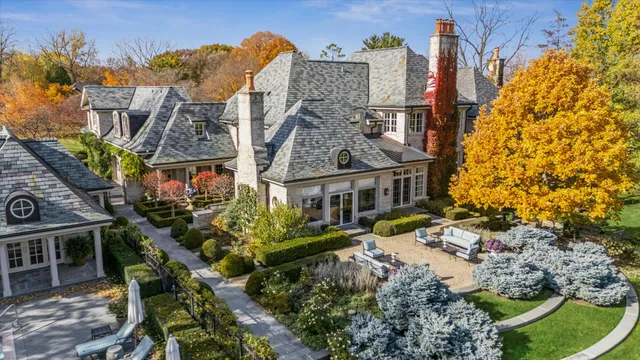 $4,950,000 | 2450 Persimmon Drive, St. Charles, IL 60174