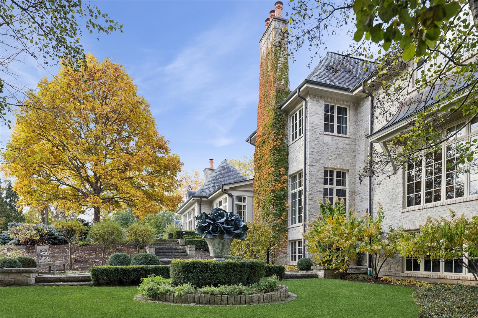 2450 Persimmon Drive St. Charles, IL 60174 - Photo 4 of 111 front view of a house with a yard