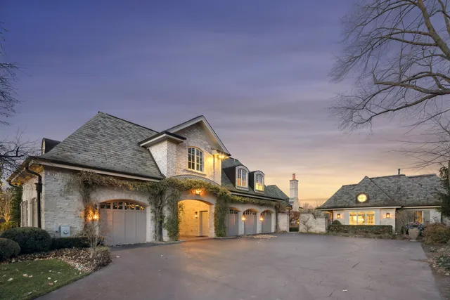 $4,950,000 | 2450 Persimmon Drive, St. Charles, IL 60174