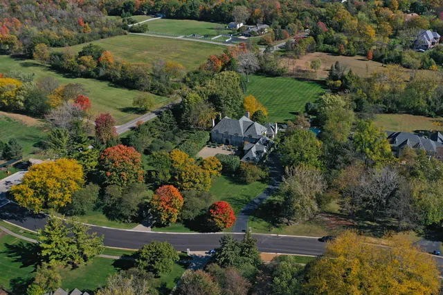 $4,950,000 | 2450 Persimmon Drive, St. Charles, IL 60174