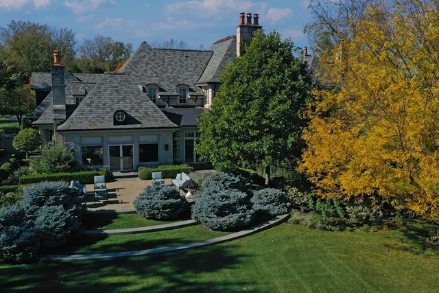 $4,950,000 | 2450 Persimmon Drive, St. Charles, IL 60174