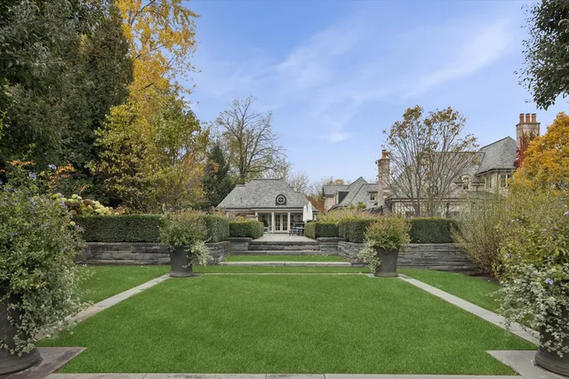 $4,950,000 | 2450 Persimmon Drive, St. Charles, IL 60174