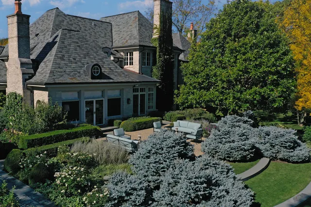 $4,950,000 | 2450 Persimmon Drive, St. Charles, IL 60174