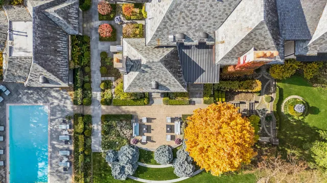 $4,950,000 | 2450 Persimmon Drive, St. Charles, IL 60174