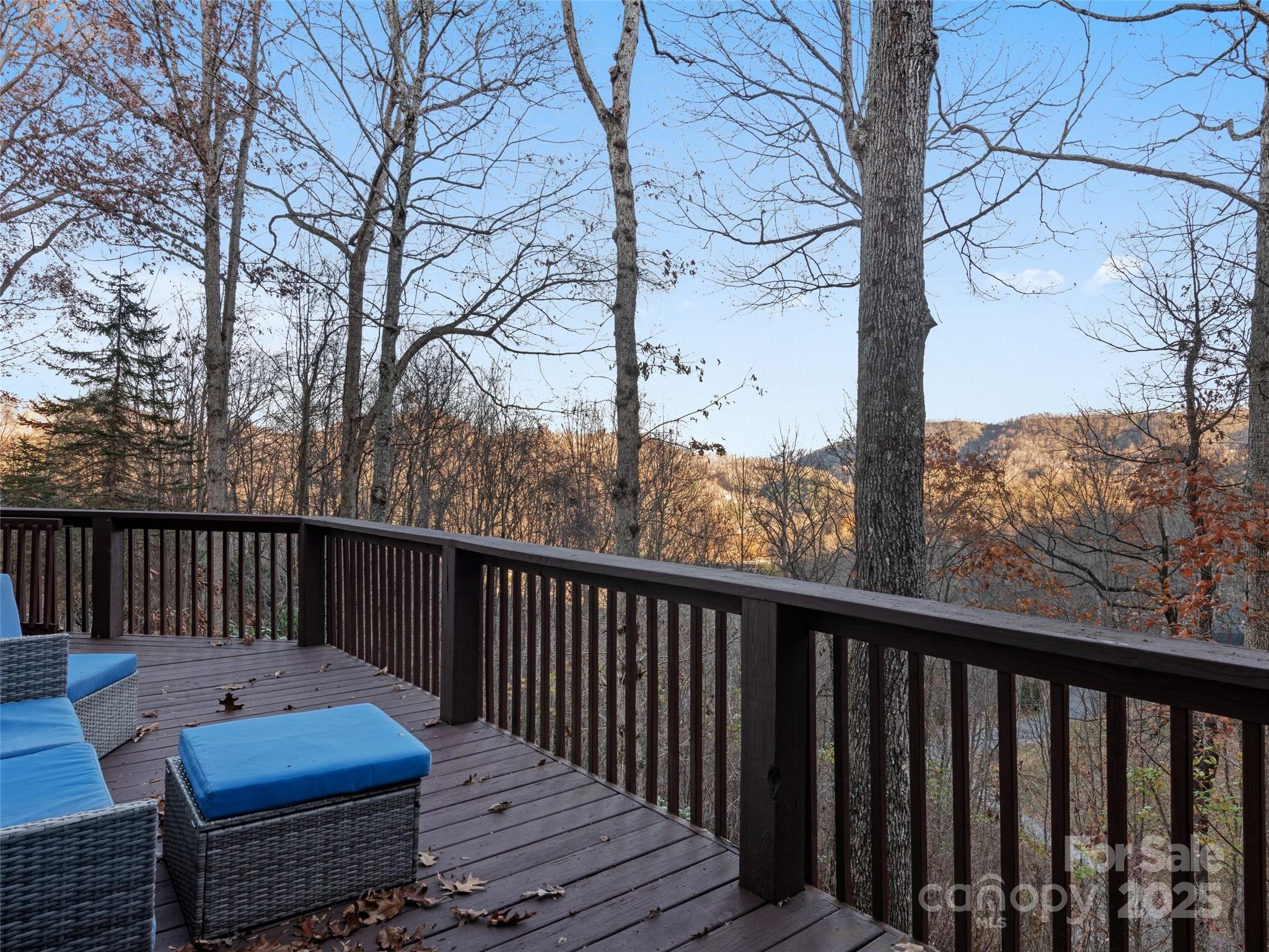 36 Wonder View Point Waynesville, NC 28785 - Photo 37 of 40 a balcony with wooden floor and fence