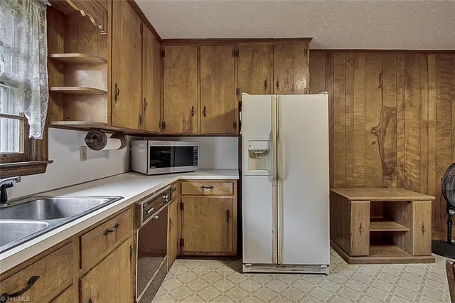 $399,900 | 4142 Sadie Road, Seagrove, NC 27341