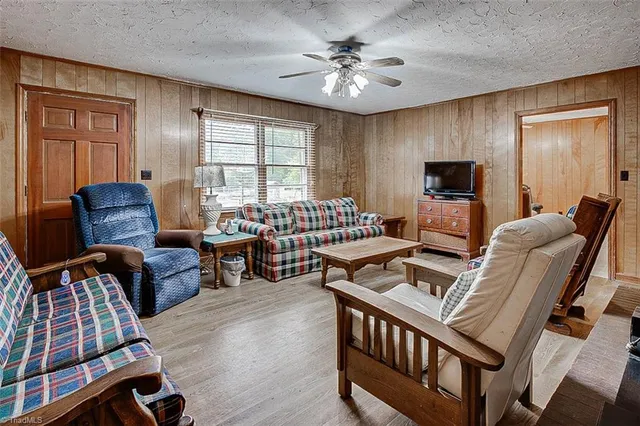 $399,900 | 4142 Sadie Road, Seagrove, NC 27341