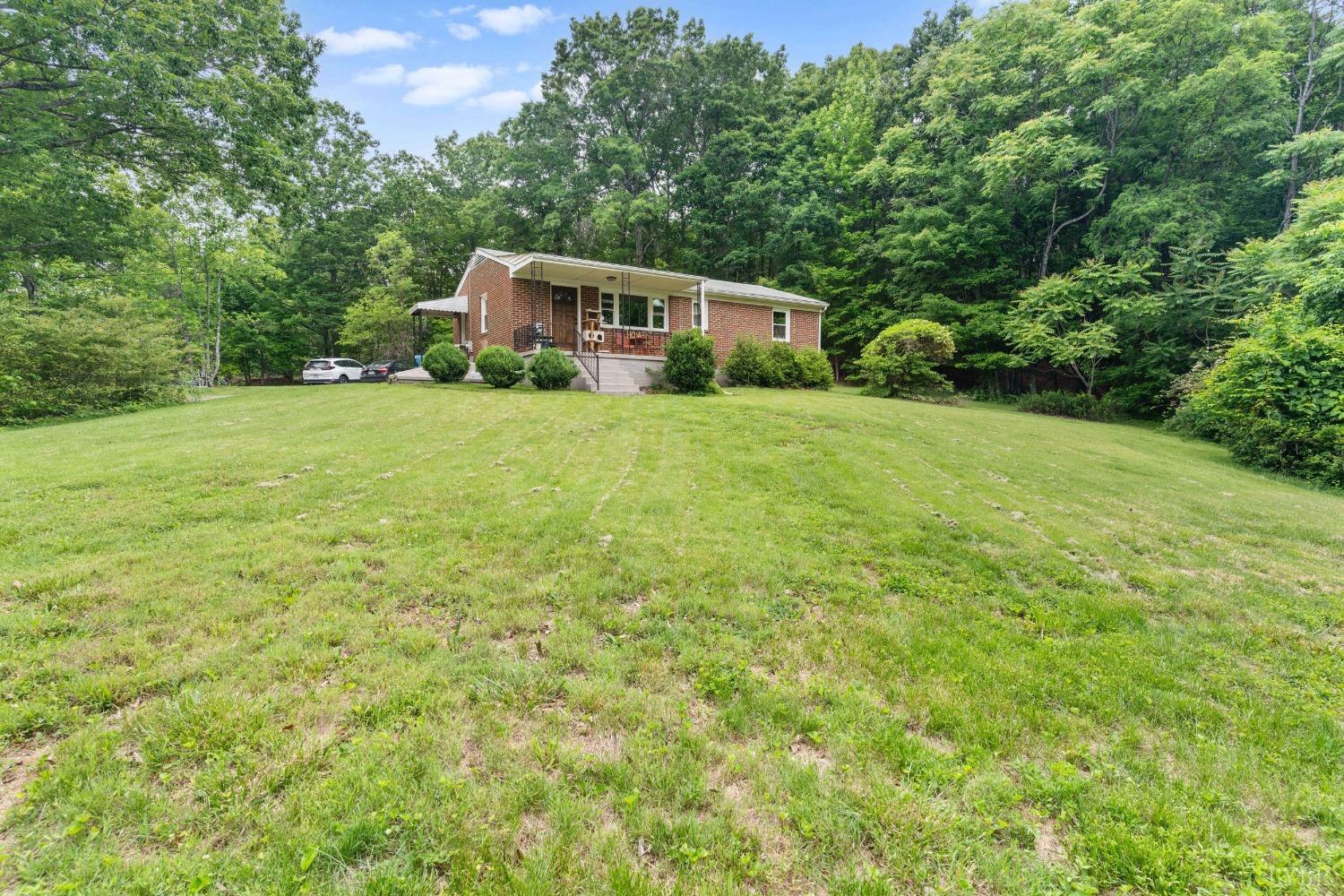 290 Matohe Road Monroe, VA 24574 - Photo 3 of 36 Gallery Image 3