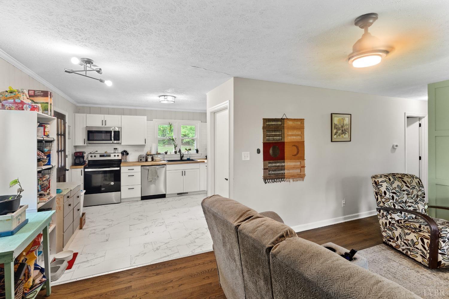 290 Matohe Road Monroe, VA 24574 - Photo 8 of 36 Gallery Image 8