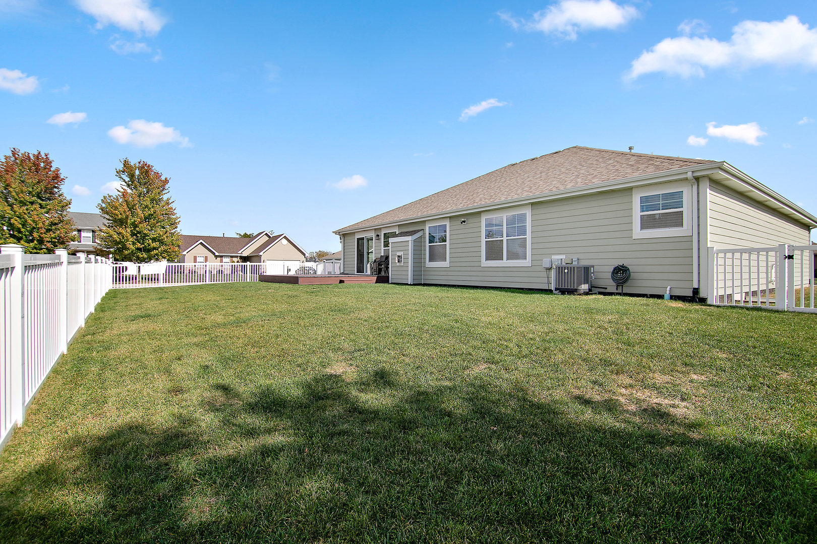 489 Cardinal Drive Manteno, IL 60950 - Photo 35 of 38 a view of a house with a yard
