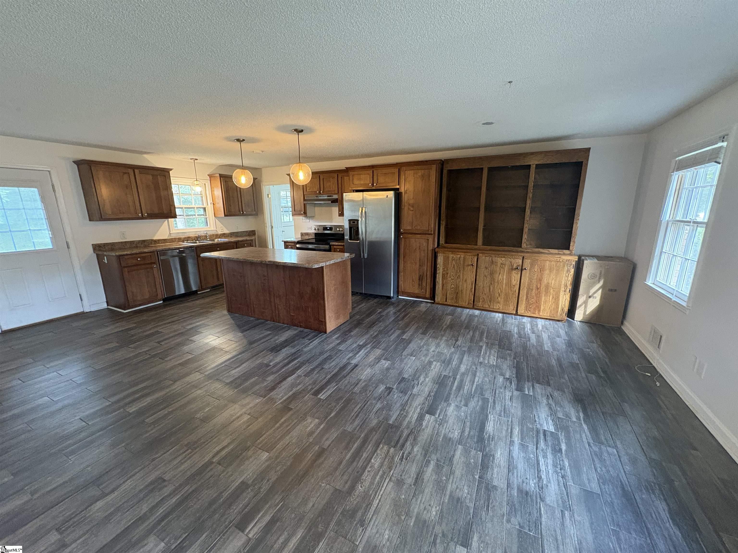 3036 Elmhurst Drive Boiling Springs, SC 29316 - Photo 5 of 33