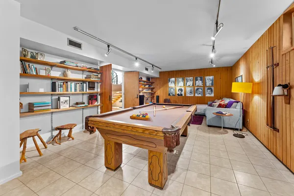 $350,000 | 23 Wildwood Drive, Mount Vernon, IL 62864