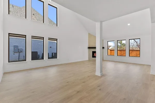 $699,990 | 2302 Sarah Drive, Rockwall, TX 75087