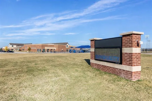 $699,990 | 2302 Sarah Drive, Rockwall, TX 75087