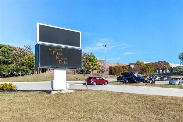 $699,990 | 2302 Sarah Drive, Rockwall, TX 75087