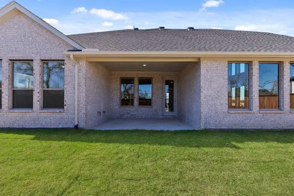 $699,990 | 2302 Sarah Drive, Rockwall, TX 75087