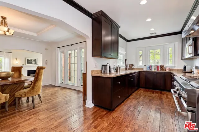 $2,195,000 | 829 South Mullen Avenue, Los Angeles, CA 90005