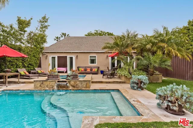 $2,195,000 | 829 South Mullen Avenue, Los Angeles, CA 90005