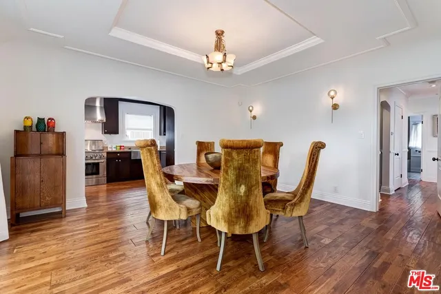 $2,195,000 | 829 South Mullen Avenue, Los Angeles, CA 90005