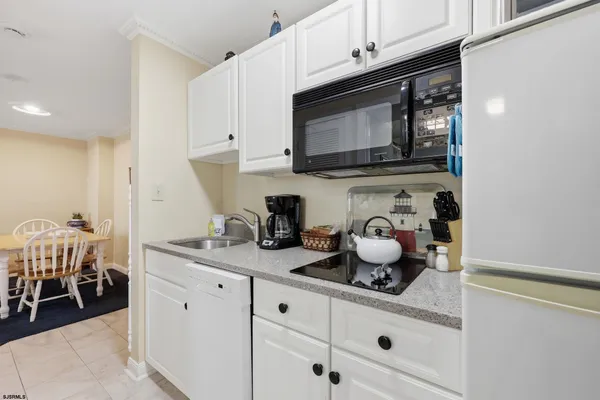 $319,900 | 719 East 11th Street, Unit 410, Ocean City, NJ 08226