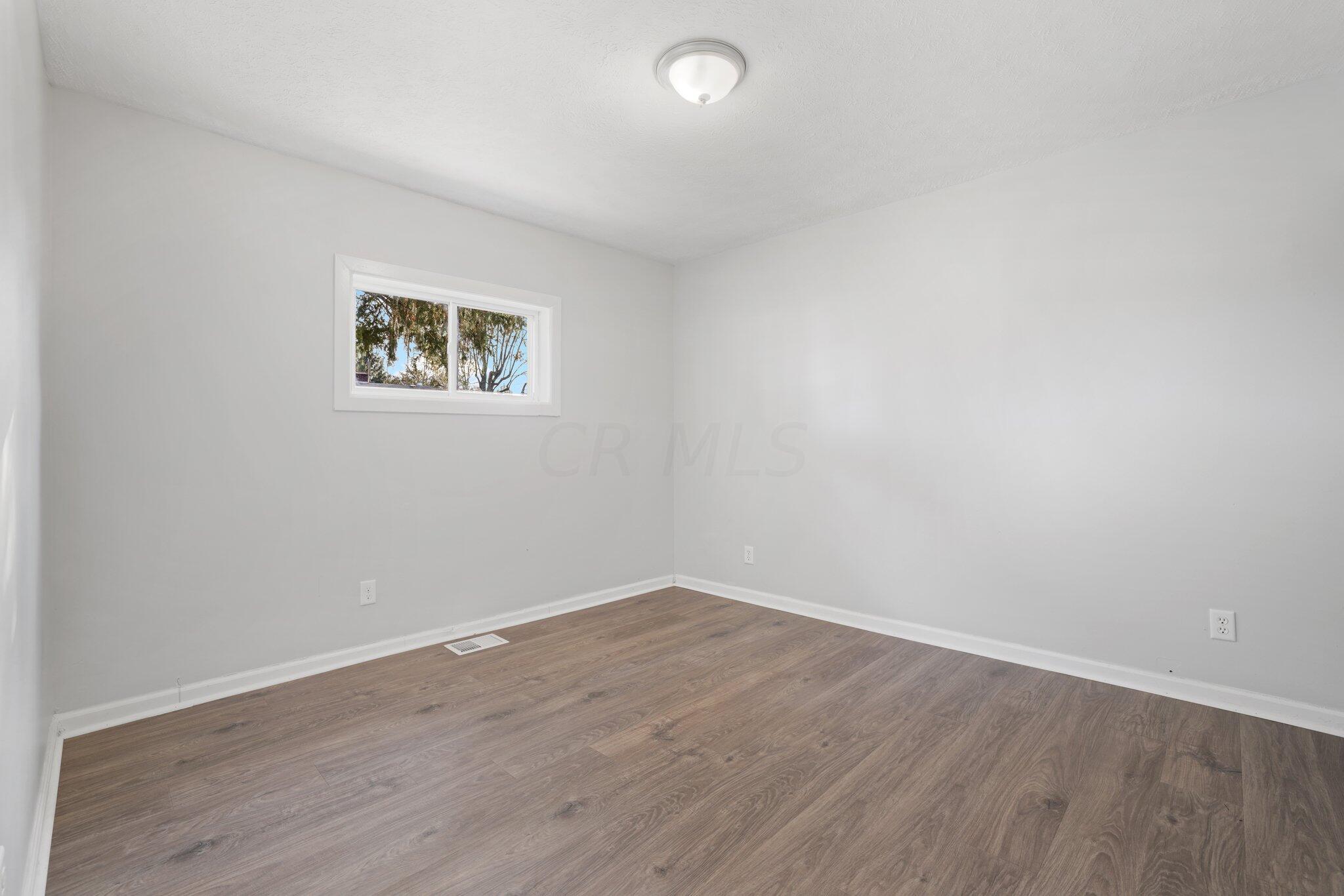 723 Demorest Road Columbus, OH 43204 - Photo 22 of 29 23-web-or-mls-GR7A0559