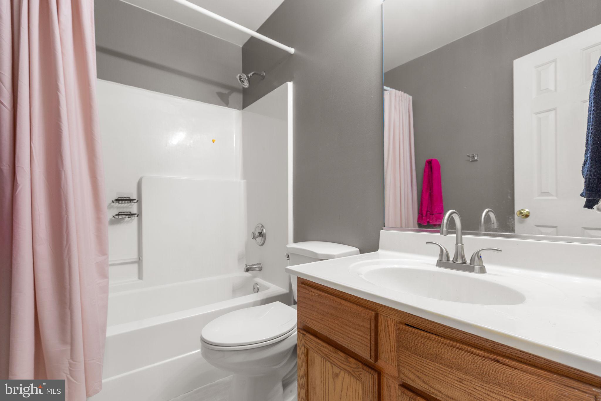 3421 Lancaster Ring Road Fredericksburg, VA 22408 - Photo 34 of 45 Full upper level hall bath