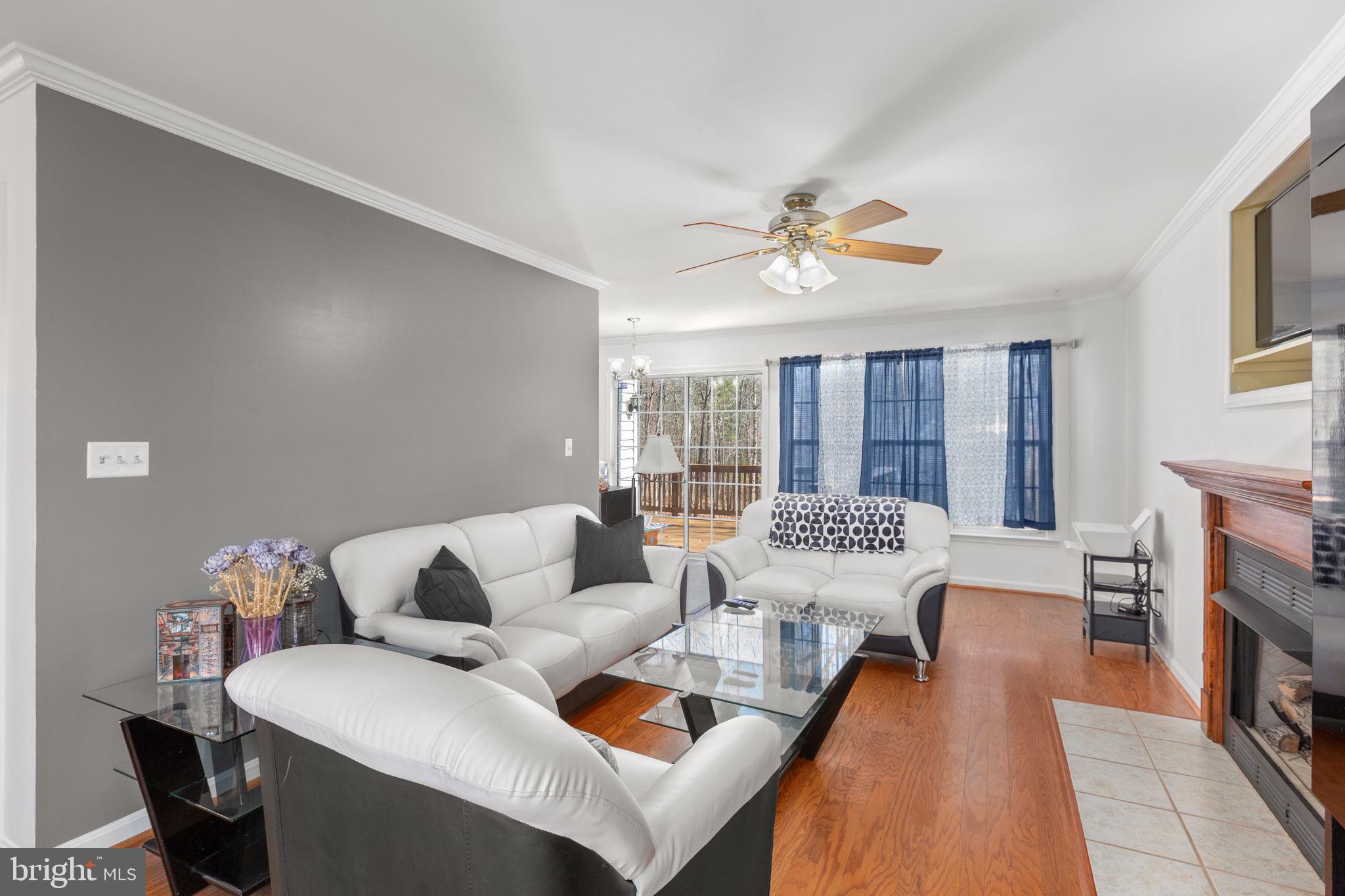 3421 Lancaster Ring Road Fredericksburg, VA 22408 - Photo 7 of 45 Living room