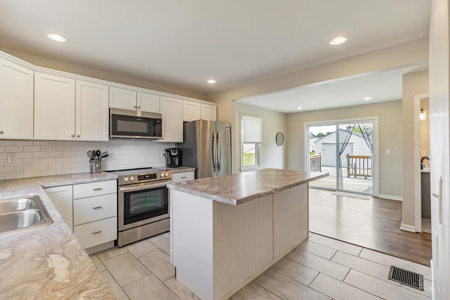 3430 Hamilton Mason Road Hamilton, OH 45011 - Photo 4 of 17 Gallery Image 4