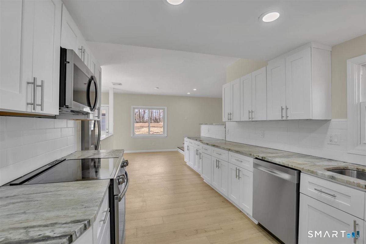 822 Slater Road New Britain, CT 06053 - Photo 12 of 33