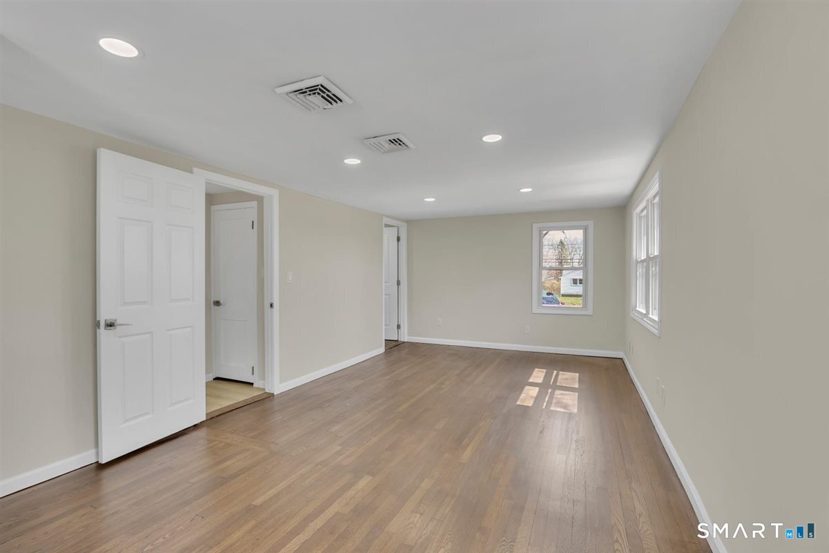 822 Slater Road New Britain, CT 06053 - Photo 16 of 33