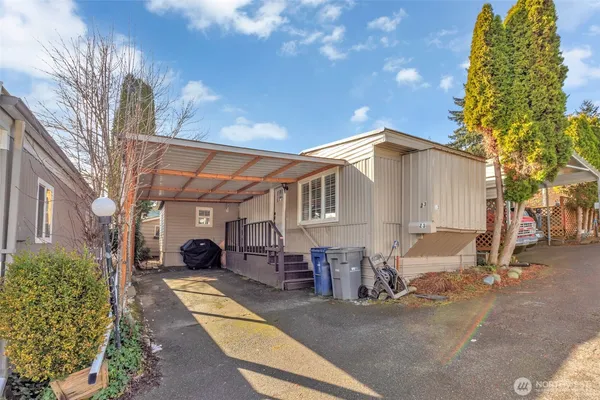 $94,500 | 23708 Locust Way, Unit 23, Bothell, WA 98021