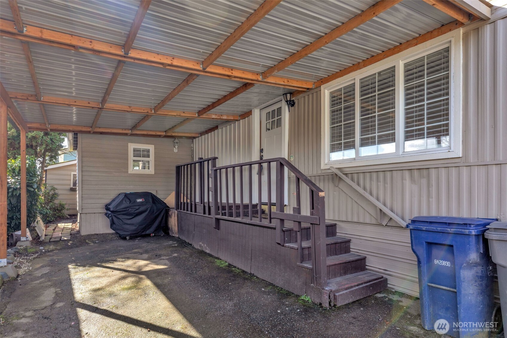 23708 Locust Way, Unit 23 Bothell, WA 98021 - Photo 2 of 19