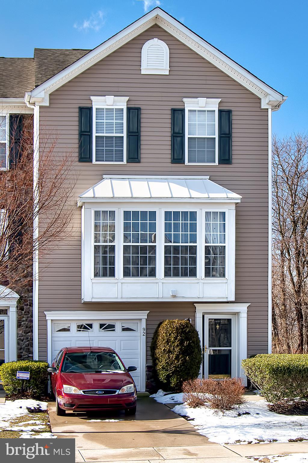 92 River Lane Riverside, NJ 08075 - Photo 2 of 24