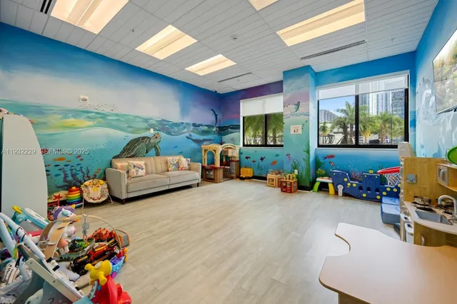 $757,000 | 999 Southwest 1st Avenue, Unit 1514, Miami, FL 33130