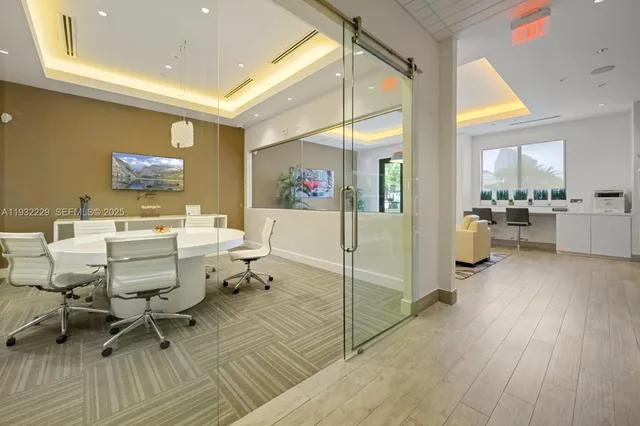 $757,000 | 999 Southwest 1st Avenue, Unit 1514, Miami, FL 33130