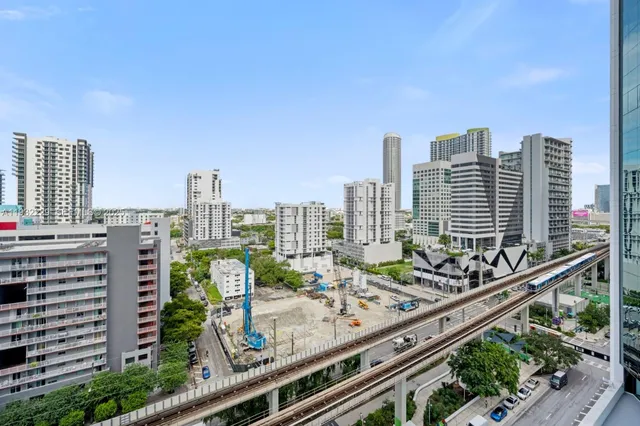 $757,000 | 999 Southwest 1st Avenue, Unit 1514, Miami, FL 33130
