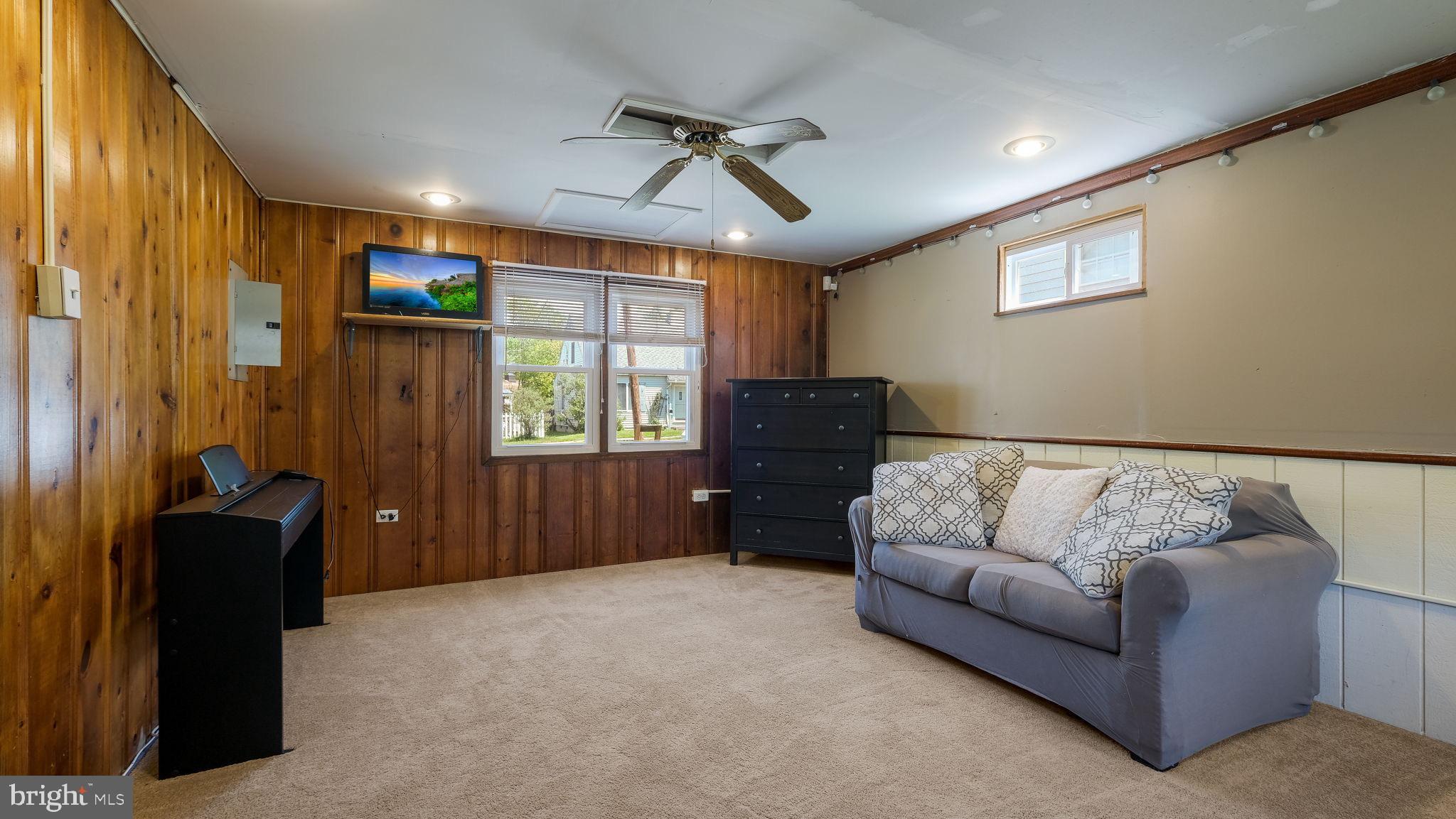 2340 Triebel Road Abington, PA 19001 - Photo 15 of 27 Gallery Image 15