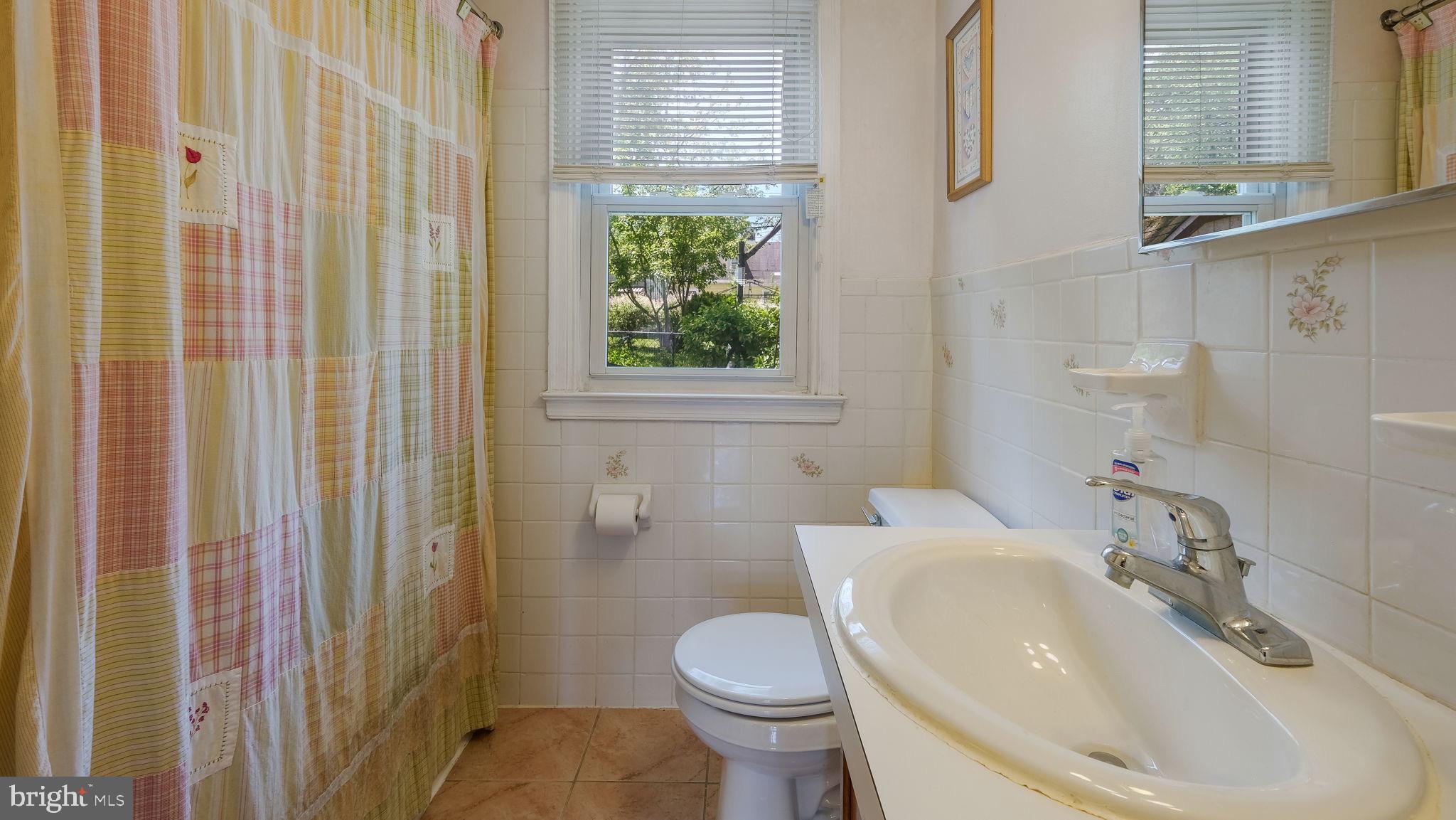 2340 Triebel Road Abington, PA 19001 - Photo 19 of 27 Gallery Image 19