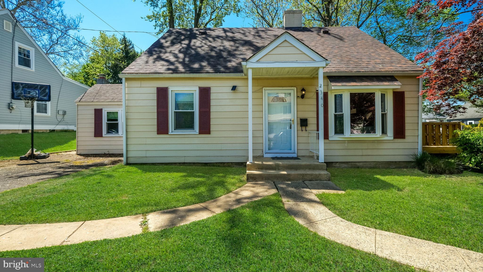 2340 Triebel Road Abington, PA 19001 - Photo 2 of 27 Gallery Image 2