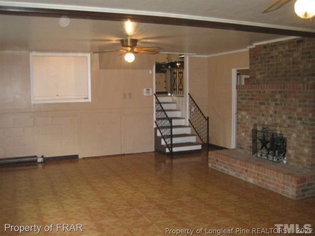 1125 Friendly Road Dunn, NC 28334 - Photo 4 of 22 Gallery Image 4