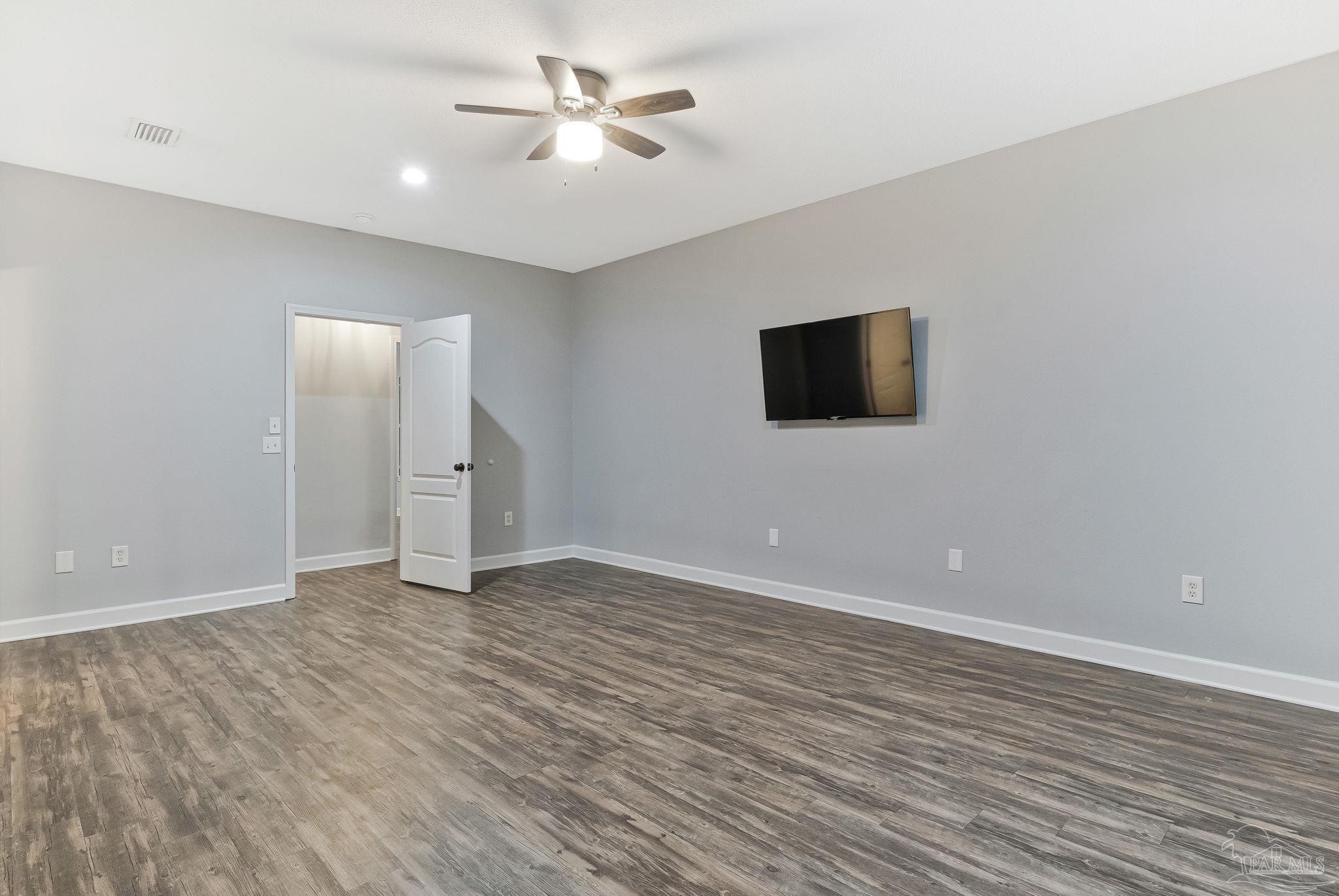 2685 Segrest Road Pace, FL 32571 - Photo 14 of 72