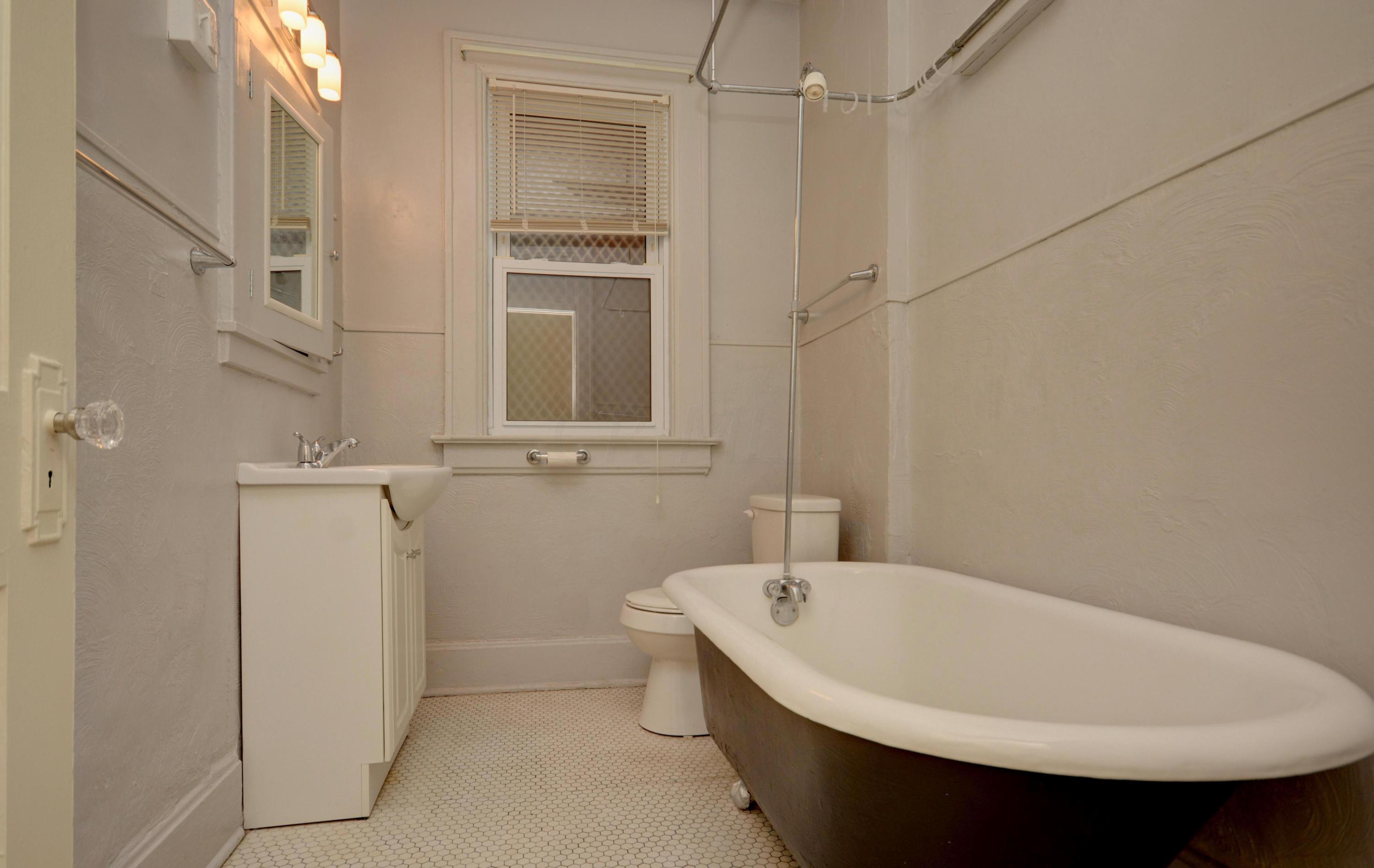 1738 Bryden Road, Unit 40 Columbus, OH 43205 - Photo 12 of 41