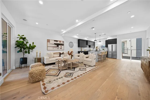$1,200,000 | 6849 North Figueroa Street, Los Angeles, CA 90042
