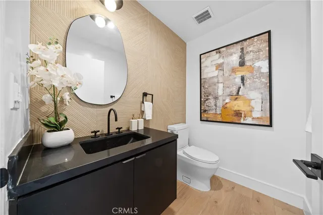 $1,200,000 | 6849 North Figueroa Street, Los Angeles, CA 90042